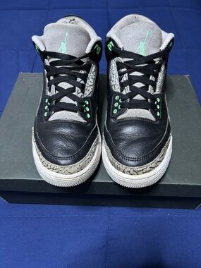 Jordan 3 Retro Green Glow 2024 Size 8.5